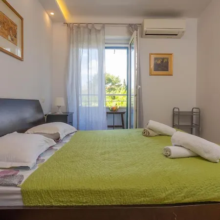 Apartment Aviani Split Exterior photo